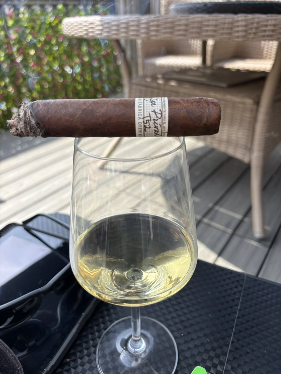 Simon M-Clarke tweet media