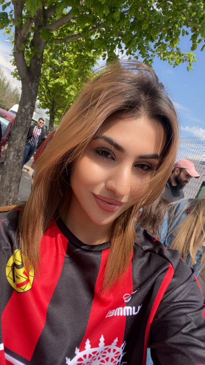 Desteğe geldik 
#Eskişehirspor 
<a href="/Eskisehirspor/">Eskişehirspor</a>