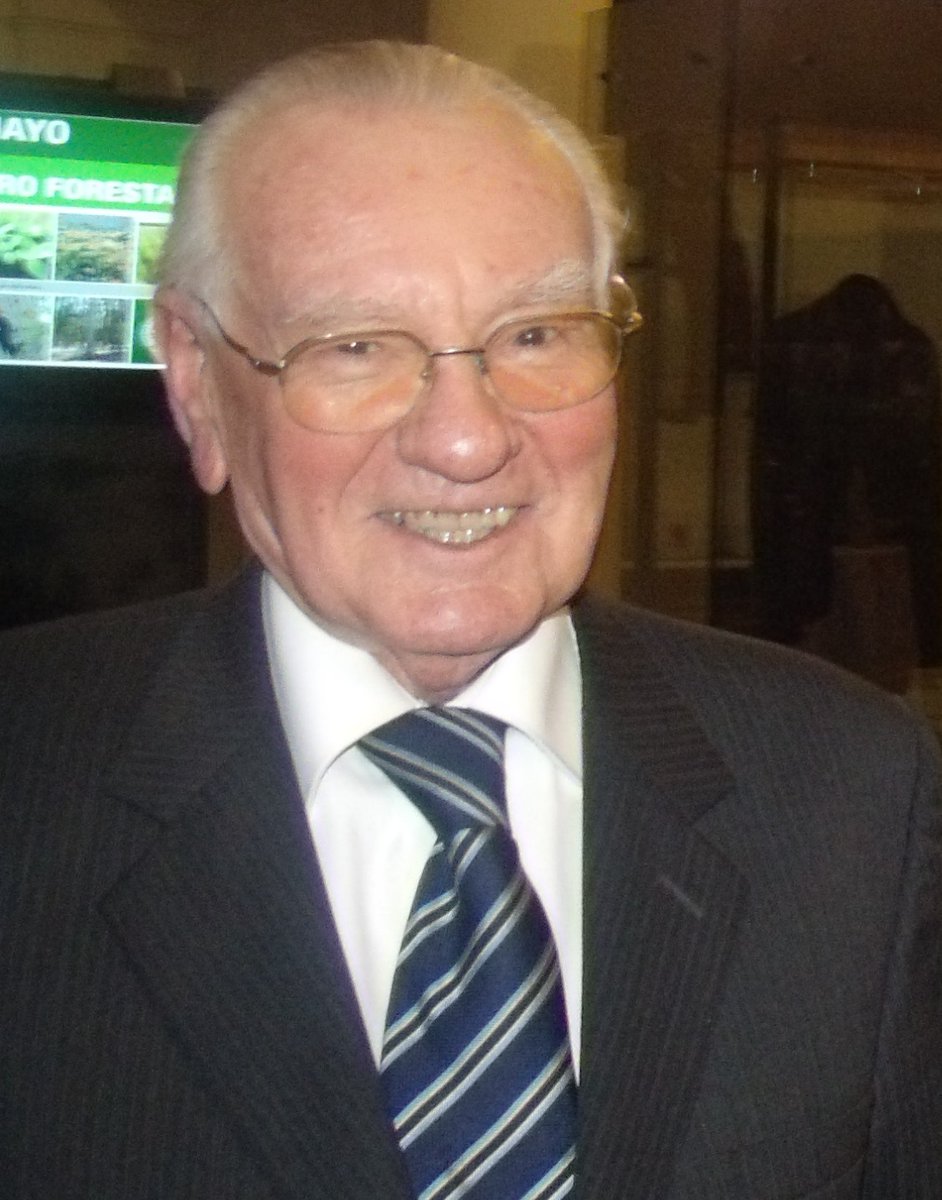 Lamentamos informar el fallecimiento de don Eduardo Zañartu Bezanilla, IF de  U. de Chile. Fue pdte. de la Corporación Chilena de la Madera y  pdte. de la Asociación Chilena de Ingenieros Forestales (1967-1968), entidad que antecedió al <a href="/CIFAG/">Col Ing. Forestales</a>. Nuestras condolencias a la familia.