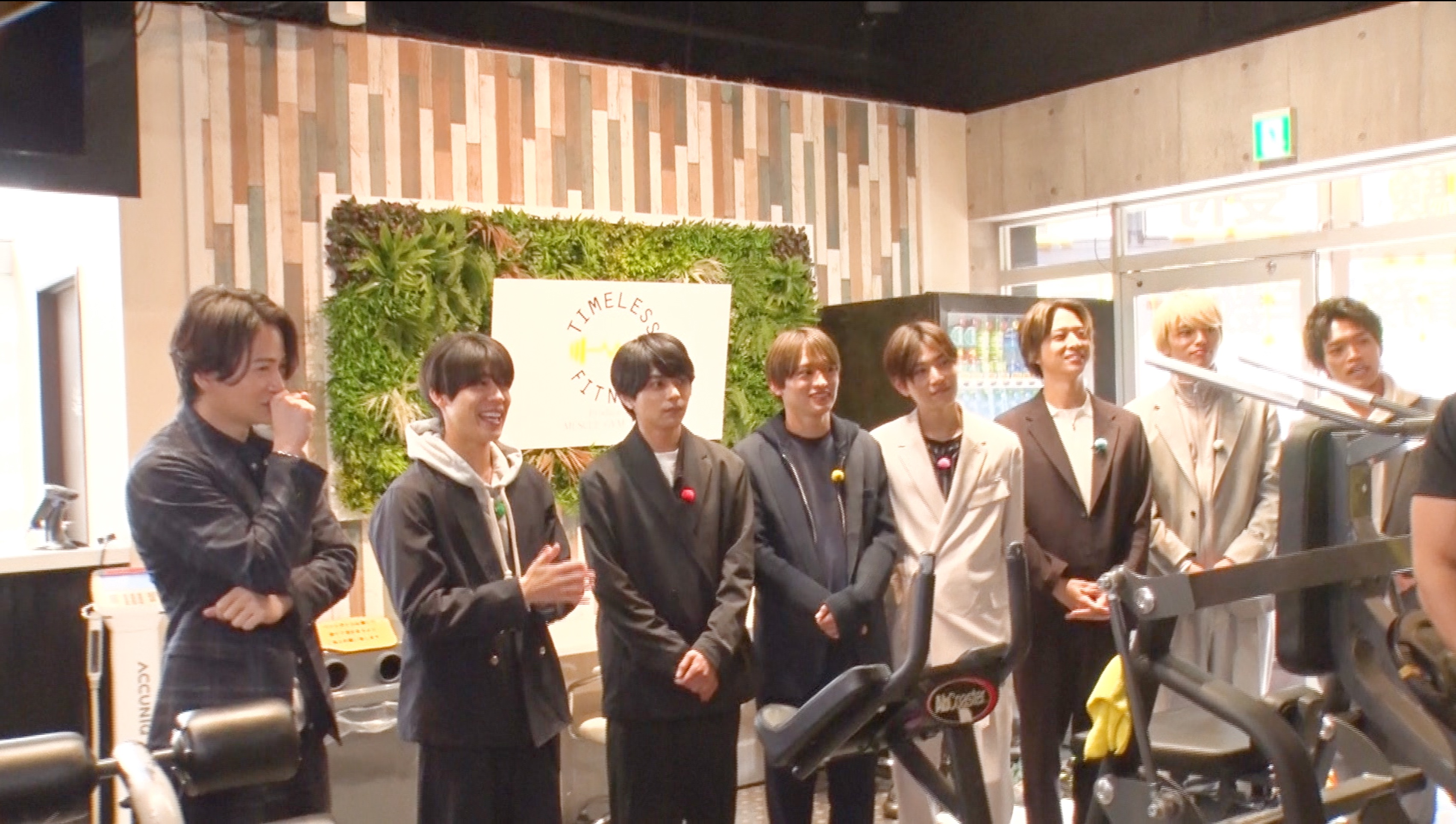 ︎︎【公式】タイムレスマン (@timeleszman_cx) / X