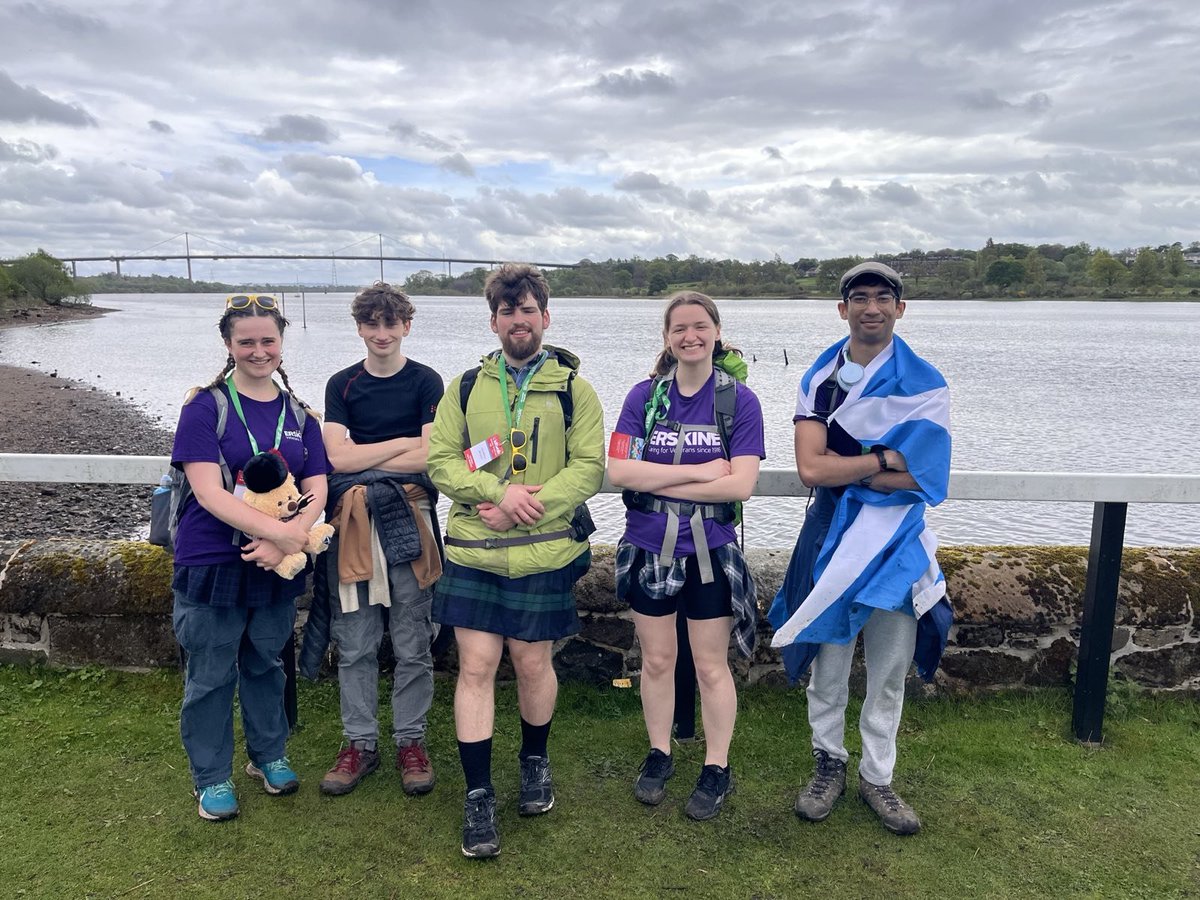 URNU Glasgow is raising money for the fantastic <a href="/ErskineCharity/">Erskine Veterans Charity</a> in support of UK veterans at the annual #kiltwalkglasgow! Say hi if you find them, and consider donating to their cause!

justgiving.com/fundraising/ch…
