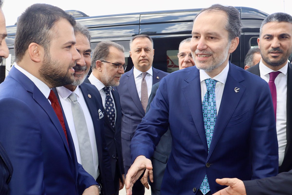 Gaziantep Kongremiz öncesi Havalimanı’nda Genel Başkanımız Dr.Fatih Erbakan Beyefendi'yi karşıladık.