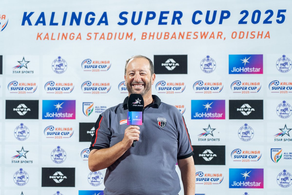 IndSuperLeague's tweet photo. THEY MEET AGAIN! π₯
@NEUtdFC will look to avenge their #ISLPlayoffs defeat against a formidable @JamshedpurFC side in the #KalingaSuperCup 2025 quarter-finals! πͺ
Follow this π§΅ for match updates!
Watch #NEUJFC LIVE on @JioHotstar & #StarSports3! πΊ
#IndianFootball #NorthEastUnitedFC #JamshedpurFC | @StarSportsIndia @IndianFootball