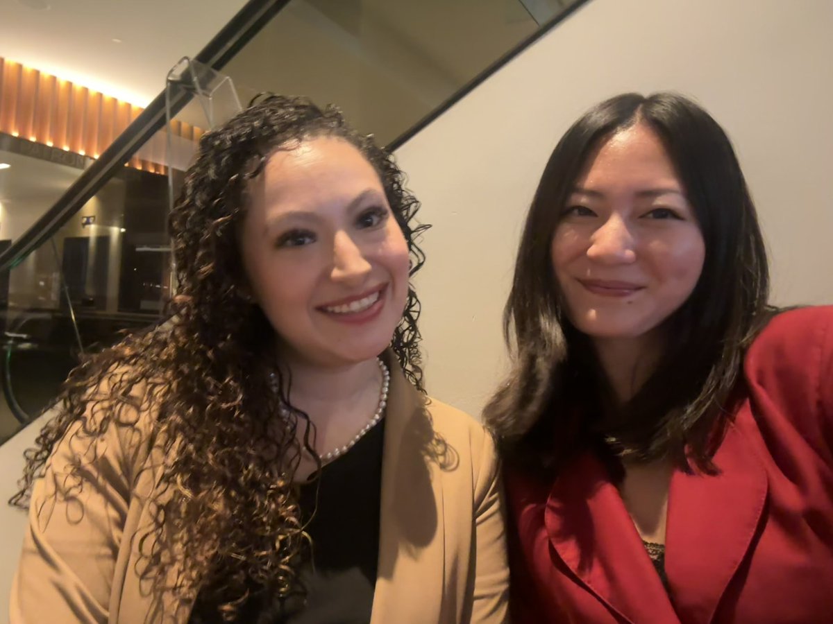 anna_kimata's tweet image. Lucky to have such an amazing @WomenInNSGY mentorship in a minute resident, Silvia Vaca! 🥰