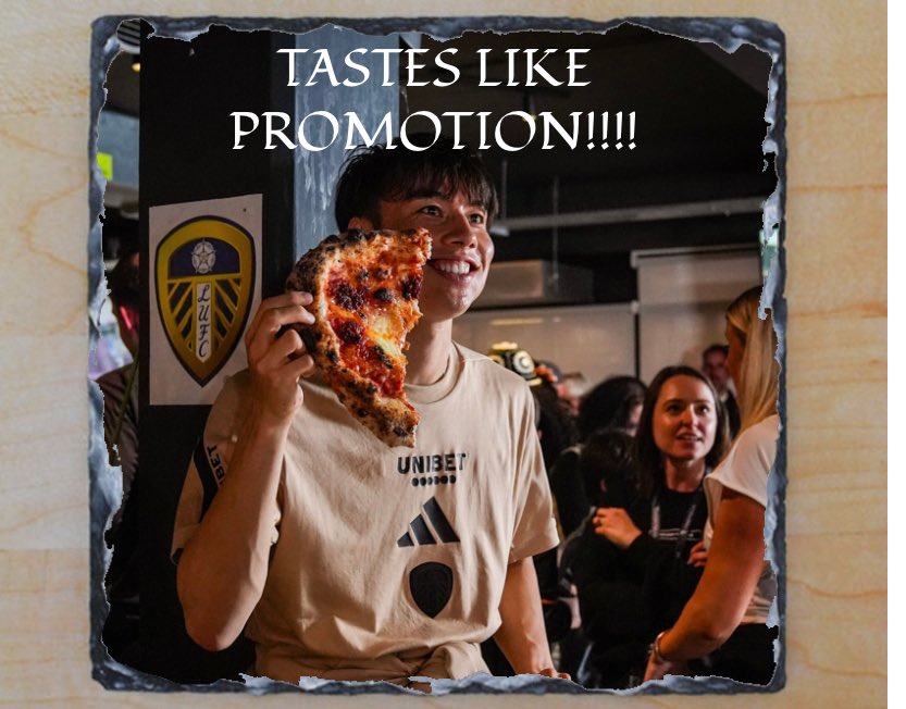 LloydLufc17's tweet photo. PERSONALISED LEEDS UNITED PROMOTION SLATES.

COMES BOXED AND WITH FEET TO PRESENT. 

£22 inc delivery!!!

What better way to celebrate our success!!!

LEEDS LEEDS LEEDS

Message to order ☺️ https://t.co/ujjq62qhme
