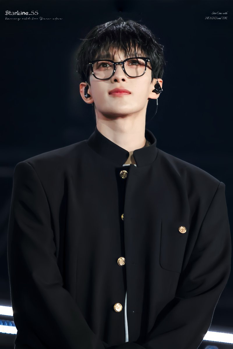 StarLine_SS's tweet photo. 250427 HOLIDAY in OSAKA   

#도겸 #DK #석민 #ドギョム 
#세븐틴 #SEVENTEEN https://t.co/RbUXcrJt0H