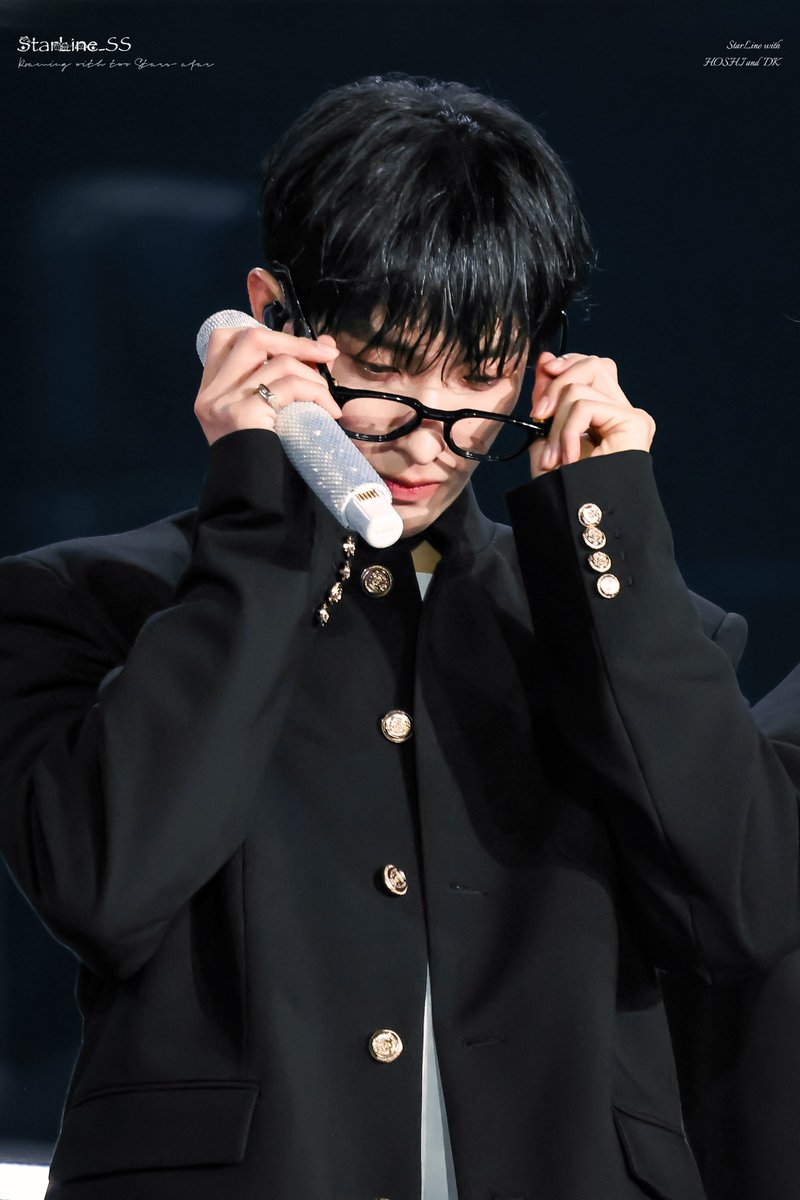 StarLine_SS's tweet photo. 250427 HOLIDAY in OSAKA   

#도겸 #DK #석민 #ドギョム 
#세븐틴 #SEVENTEEN https://t.co/RbUXcrJt0H