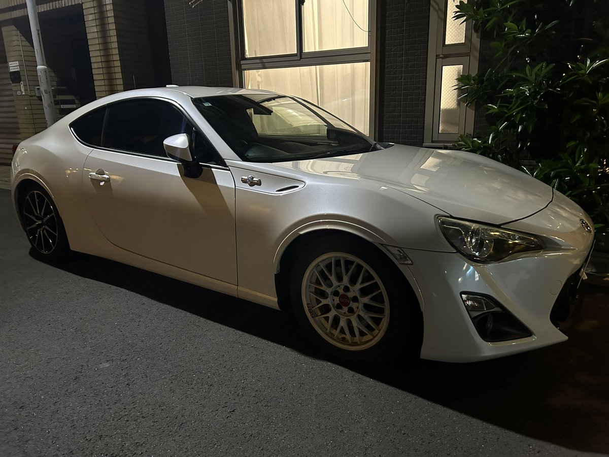 SASAKI5853's tweet photo. 86って16インチ普通にかっこいいと思うんやけど https://t.co/feHau90en2