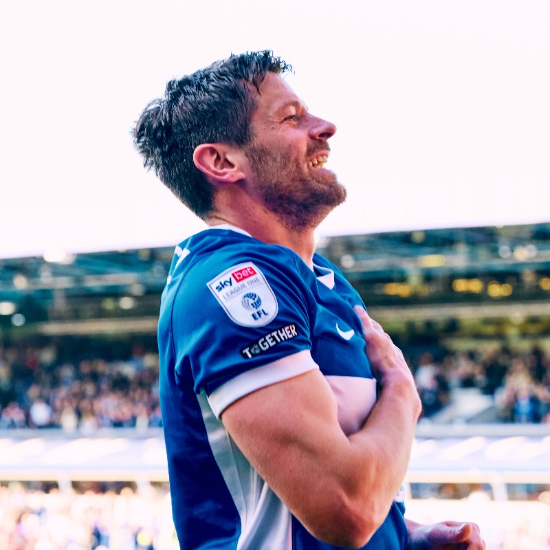 For one final time in B9, please rise, for The Juke. 💙👑

🔵 4-0 ⚫️ [68] | #BCFC