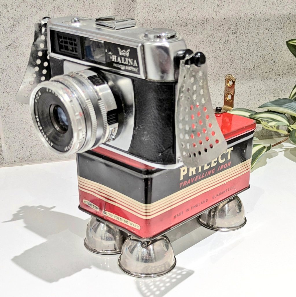 junk_bots's tweet image. What a huge range of Junkbots I make. 4 or 2 legs. Take a look over at junkbotsrobots.etsy.com 
#SundayMorning #ukgiftam