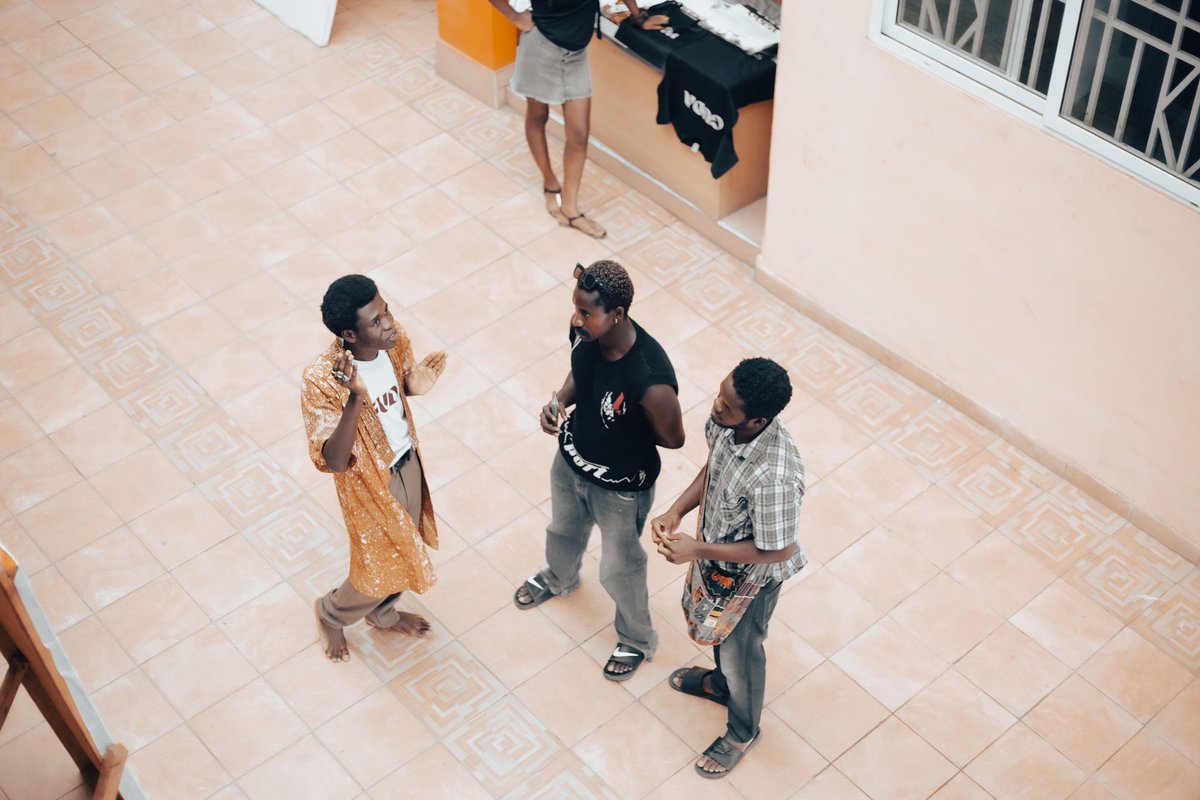 thakulture_'s tweet photo. DAY 1 GUDA PHOTO EXHIBITION with @galleryoking
#thakulturefeed #GUDAishere https://t.co/XoUD4oDgaJ