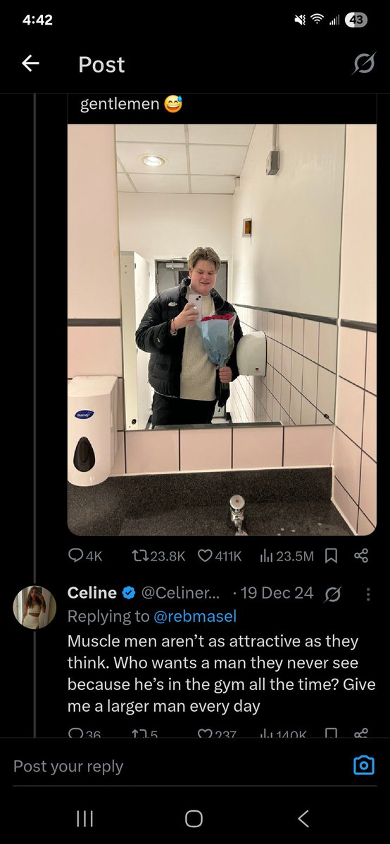 Justhere4news tweet media