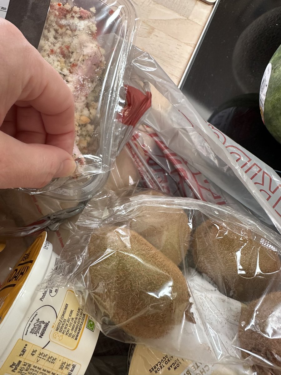 diamondladyape's tweet photo. @Ocado Just had my shopping delivered. 3 eggs smashed and the packaging for the pork had opened, leaking pork juice all over the fruit and yogurts packed in the same bag! I’ve saved the yogurts but had to throw the pork, fruit and eggs. 
Why is meat not in a separate bag? https://t.co/qSFppGMds8