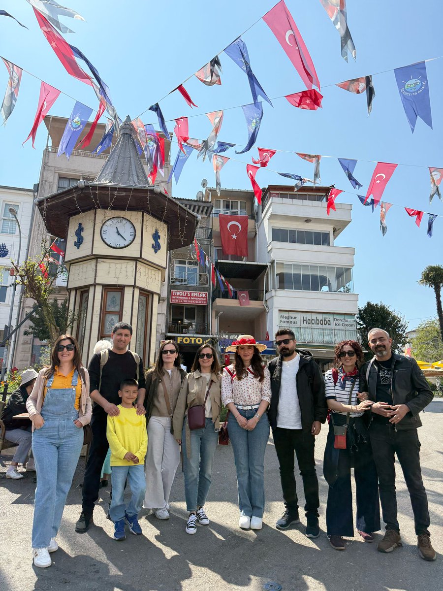 corlumsal's tweet photo. 26.04.2025 tarihinde 16 öğretmen ve 214 öğrencimizle birlikte İstanbul Büyükada gezimizi gerçekleştirdik. Gezimizin gerçekleştirilmesinde emeği geçen tüm öğretmenlerimize teşekkür ederiz. @tcmeb @tekirdagmem @CorluMem https://t.co/bbpmy7fLuB