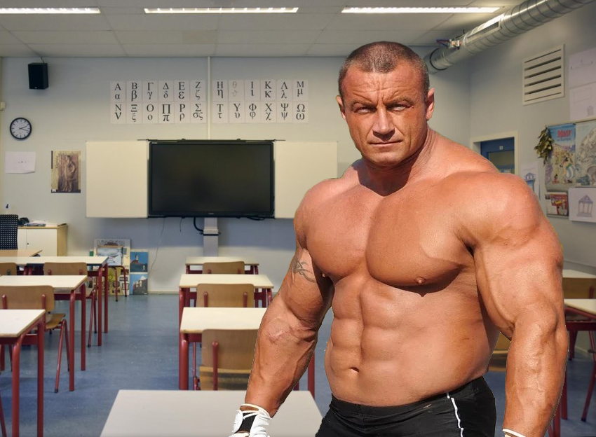 Problemen in de scholen te Brussel, hoor ik in #dezevendedag.  Geweld in de klassen, bedreigingen tov de leerkrachten enz...
Raar... mijn vriend die al jaren lesgeeft in Brussel is nog nooit bedreigd geworden of aangevallen geweest ?
#7dag