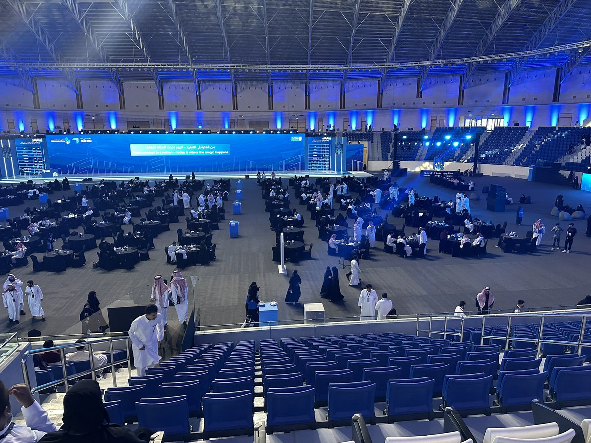 سعدت خلال الايام الماضية بتحكيم هاكثون التحول والقاء كلمة فرق التحكيم في الحفل الختامي وكم اسعدني كثيرا من الأفكار الإبداعية التي قدمها مجتمعنا الجميل #جامعة_الملك_سعود  #سدايا