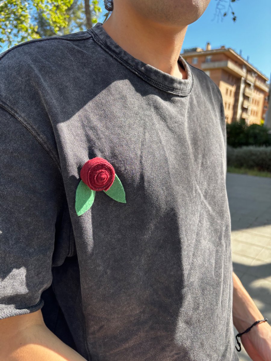 itziiaarg's tweet photo. Al nostre primer Sant Jordi junts https://t.co/cjfspTjH6v