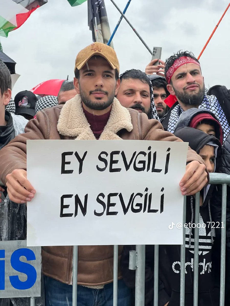 HudaParUsak's tweet photo. Hoş geldin gönlümüzün sultanı #DirenişÖnderi https://t.co/ihyWwINqJq