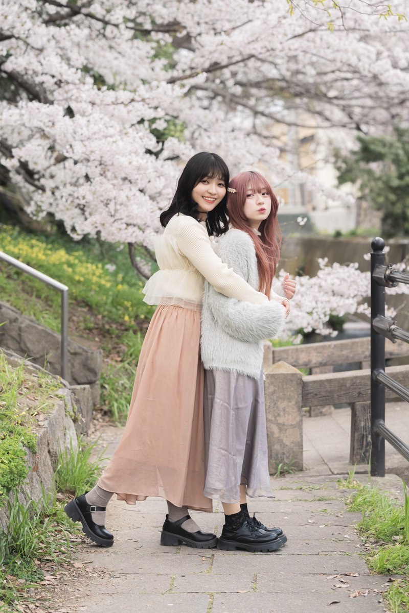 やす (@y39a08) on Twitter photo ポートレート
遅くなったけどこのタイミングで桜ペア撮🌸
このペア撮影は初めてでしたが、2人とも素敵でした😌
1枚目は2人ともツボってる時😂
モデル
<a href="/shiro_melo6/">しろ🎀マナコレ撮影会</a>
<a href="/ma_ki_o0/">まき</a>
<a href="/manacolle_jp/">マナコレ撮影会【関西】📸|ポートレート・個撮メインの撮影会✨</a>
#ポートレート
#マナコレ撮影会
#ファインダー越しの私の世界
#写真好きな人とつながりたい ポートレート
遅くなったけどこのタイミングで桜ペア撮🌸
このペア撮影は初めてでしたが、2人とも素敵でした😌
1枚目は2人ともツボってる時😂
モデル
<a href="/shiro_melo6/">しろ🎀マナコレ撮影会</a>
<a href="/ma_ki_o0/">まき</a>
<a href="/manacolle_jp/">マナコレ撮影会【関西】📸|ポートレート・個撮メインの撮影会✨</a>
#ポートレート
#マナコレ撮影会
#ファインダー越しの私の世界
#写真好きな人とつながりたい