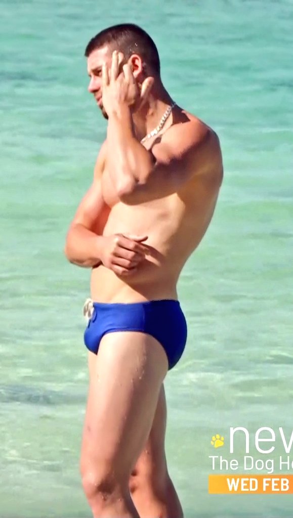 MainstreamD123's tweet photo. Zen Heaton 🔥
#survivorbrainsvsbrawns2 #tightfit #bulge https://t.co/IpajhS930F
