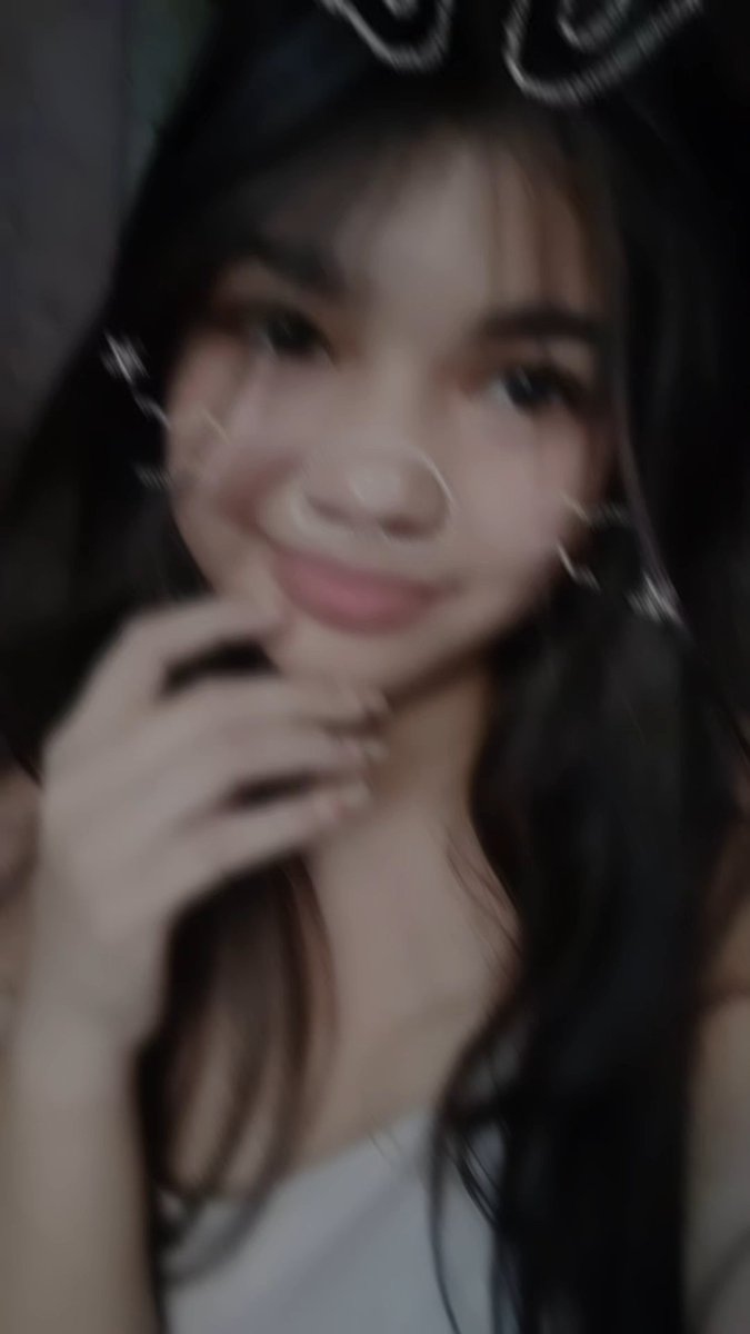 Another day of me looking like a potato (⁠~⁠‾⁠▿⁠‾⁠)⁠~