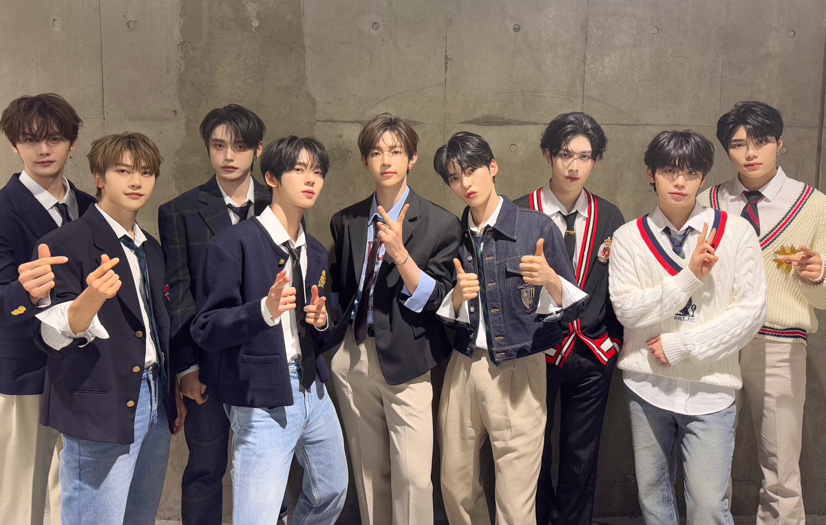 _𝗭𝗘𝗥𝗢𝗙𝗢𝗖𝗨𝗦

도쿄돔에 ZB1이 왔었다구요?
ZEROSE는 빛밖에 못 봤는데....?

#ZEROBASEONE #ZB1 
#제로베이스원