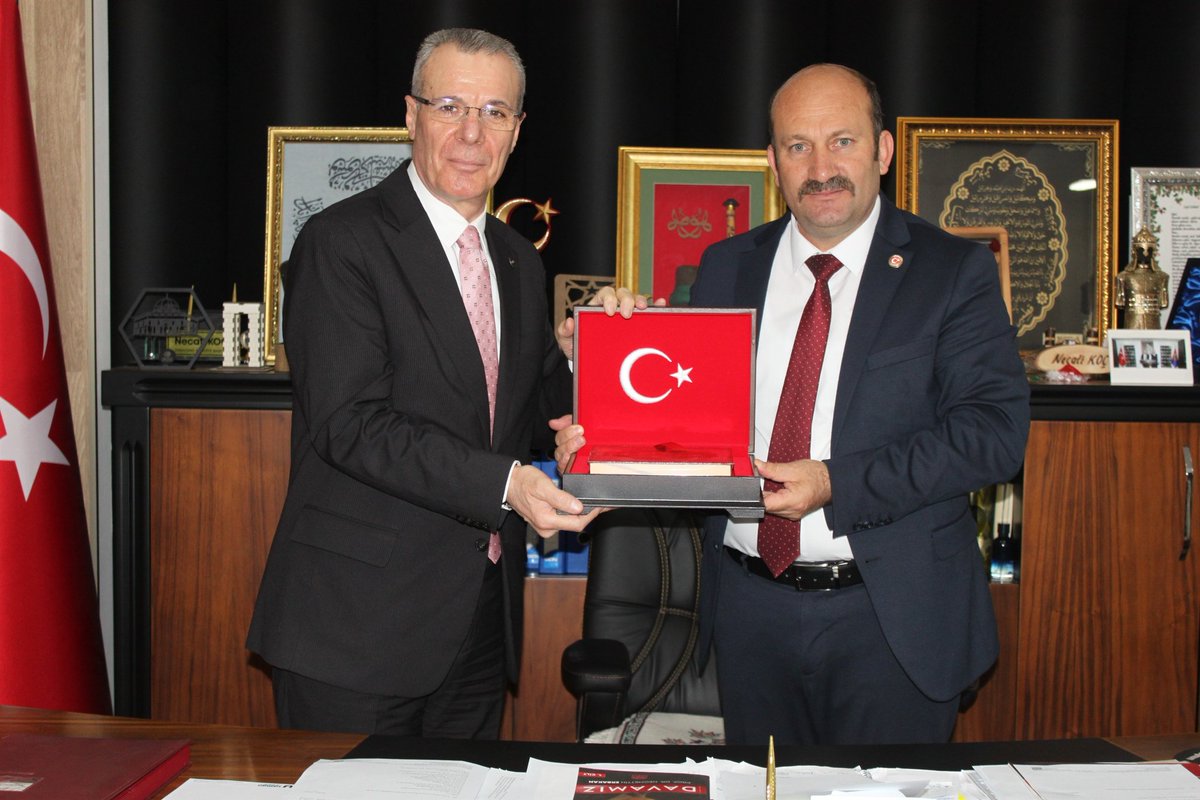 Konya Sarayönü Belediye Başkanlığımızı İl Başkanımız  Hasan Yel ve Tantım ve Medya Başkanımız Hasan Güden Beylerle Değerli Başkanımız Sn Necati Koç Beyi ziyaret ettik Belediye çalışmaları konusunda istişarelerde bulunduk. Yiğit yürekli Başkanımızın ilgi alakasına teşekkür ederiz
