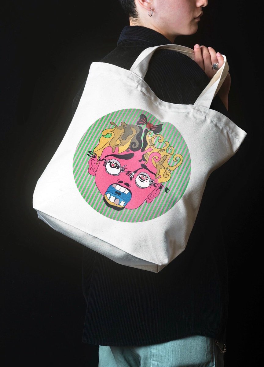 moskit_jp's tweet photo. Swing Skit-Original Tote Bag

Design:Mod target/Polka dots/Stripe

Price:¥3000

平置きサイズ:約W420×H380×D130mm（船底）
立体サイズ：約W290xH380xD130mm
持ち手サイズ：約W30xL550mm
容量：約14L

アカウントのBASEリンクからご購入頂けます。

 #SwingSkit #moskit #ToteBag #OriginalBag https://t.co/amFYuKVuNw