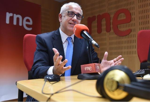 Francisca González 小龙女 (@francescagonz37) on Twitter photo En <a href="/RTVECanarias/">RTVECanarias</a> hoy estamos de luto. Se ha ido Domingo Álvarez, "nuestro director". Buena gente hasta decir basta. En <a href="/RTVECanarias/">RTVECanarias</a> hoy estamos de luto. Se ha ido Domingo Álvarez, "nuestro director". Buena gente hasta decir basta.
