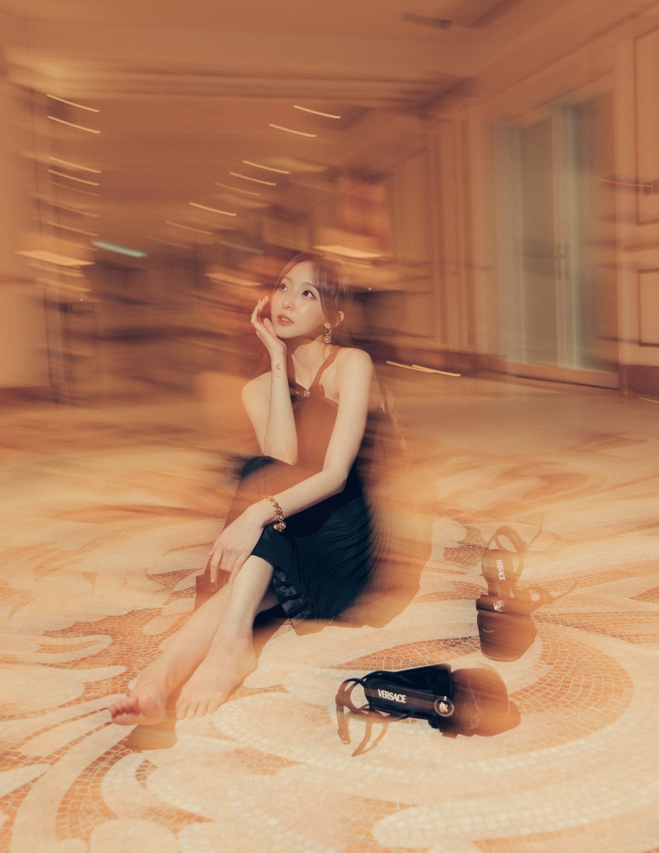 LaaluneOfficial's tweet photo. Lost in the moment✨

#nenevader https://t.co/wCYBYcHZg1