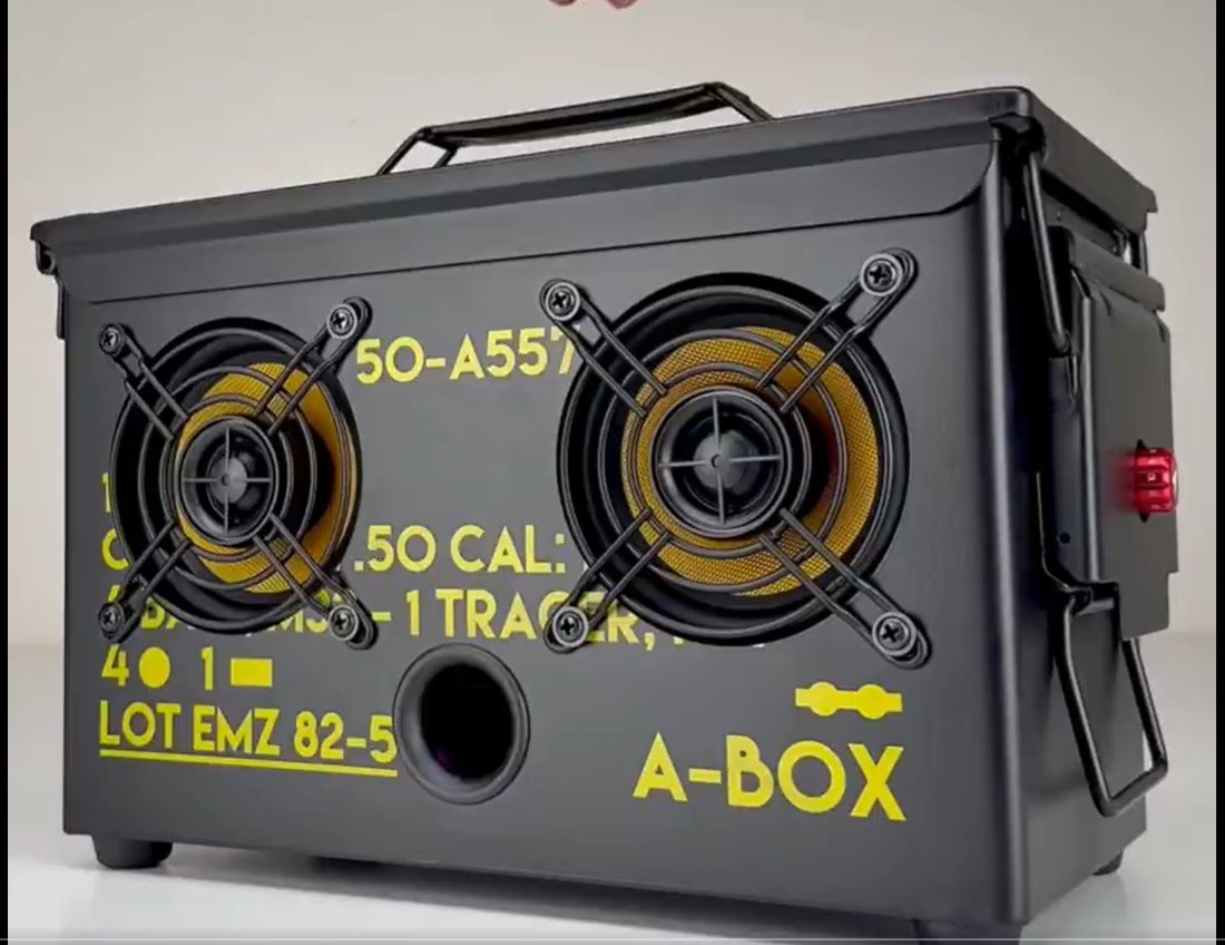 giammaiot2's tweet image. New Concept of Bluetooth BoomBox - Military Design

Thanks Sir @kln_nurv!

New Advance Acoustic Device Technology 😎

I have a feeling it will be a successful product in some areas 😊

History of Boombox (Social concepts and more):

en.wikipedia.org/wiki/Boombox

#LRAD #AcousticDevice