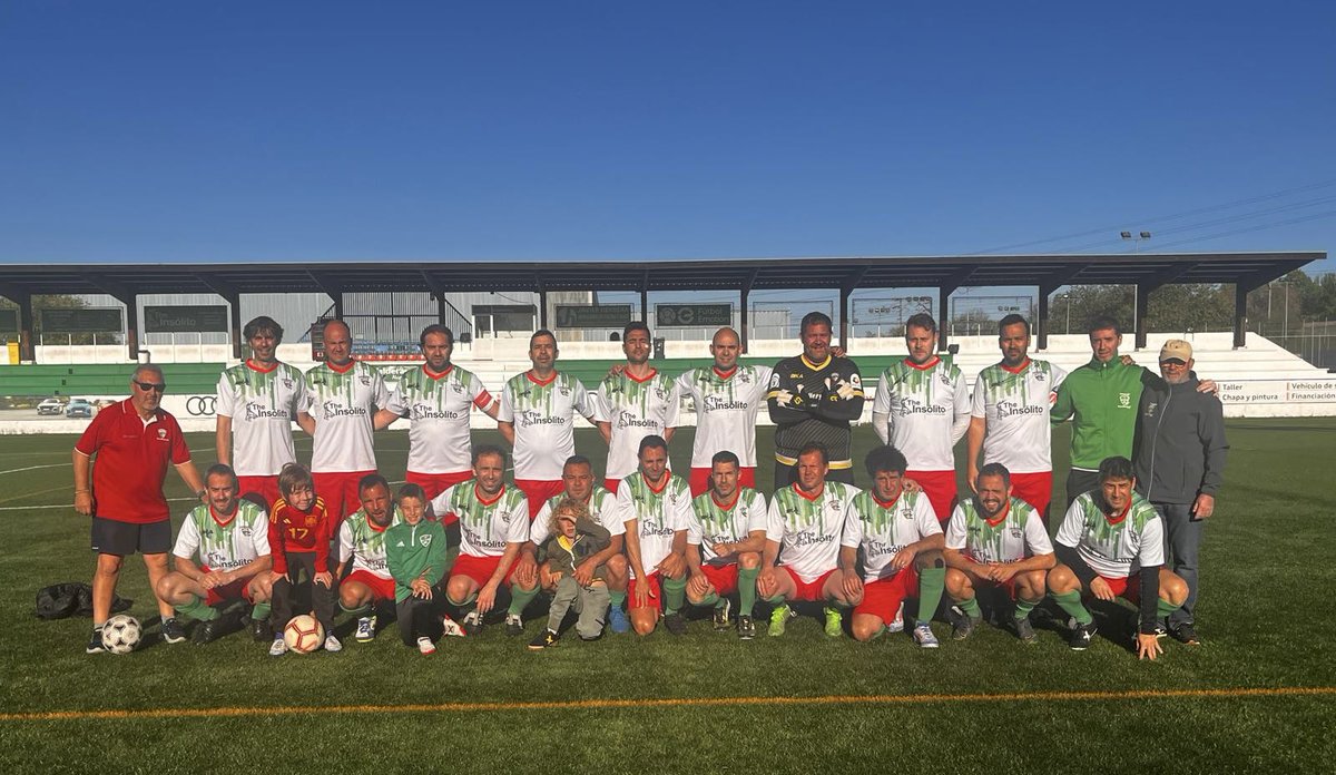 #CopaLigaVeteranos Lo conseguimos! 😍 Victoria por 6-1 (<a href="/jmalcocer03/">Jose Manuel Alcocer</a> ⚽️⚽️, <a href="/avivarpolo/">RUBIO (Alberto Vivar)</a> ⚽️⚽️, <a href="/fer_perez79/">pelos</a> ⚽️, #Jorge ⚽️) frente a #Veteranos <a href="/CfHoyo/">CF Hoyo de Manzanares</a> , en un partido donde los nuestros salieron con la idea clara de la remontada. 

Próxima parada, semifinales 💪🏻

#VamosTrival 💚❤️