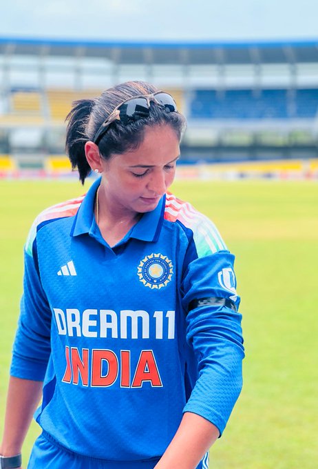 🚨The Indian Cricket Team is wearing black armbands today to honour the victims of the Pahalgam terror attack