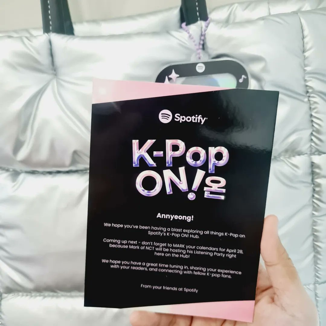 theoppaislife's tweet photo. Kpop On! 온 with @spotifyph 💓
Make sure to check the Kpop On hub on Spotify to see the upcoming listening parties and popular Kpop songs in PH. ✨️

#SpotifyPH #KpopOnHub #Spotify #Kpop @SpotifyPH https://t.co/rW7xWS6ygE