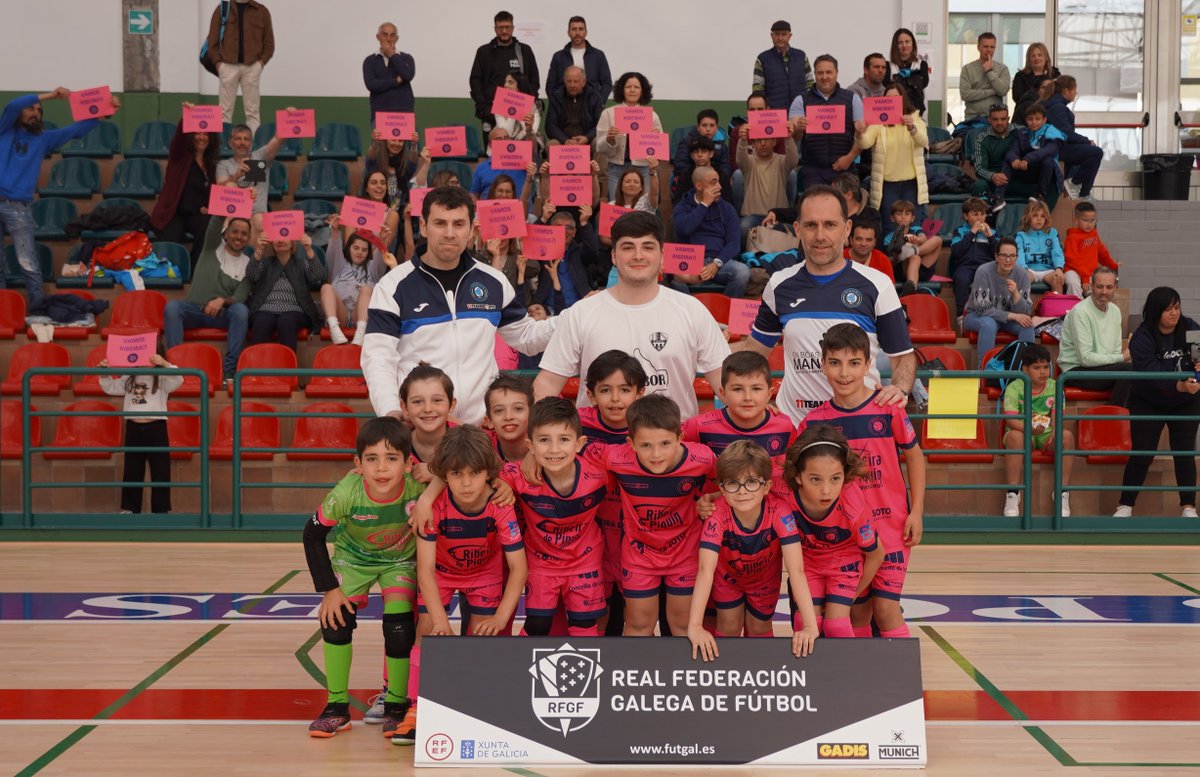 👀 En prebenxamíns xa se coñecen os primeiros semifinalistas 

👏 En <a href="/AsPontes/">AsPontes</a> clasifícase o <a href="/RibeiraFS/">Club Ribeira Fútbol Sala</a>, noraboa aos lucenses! 
 
🔝 Gran tempada tamén para o Alto do Vento FS!

#Futsal #CampionatoGalegoFS