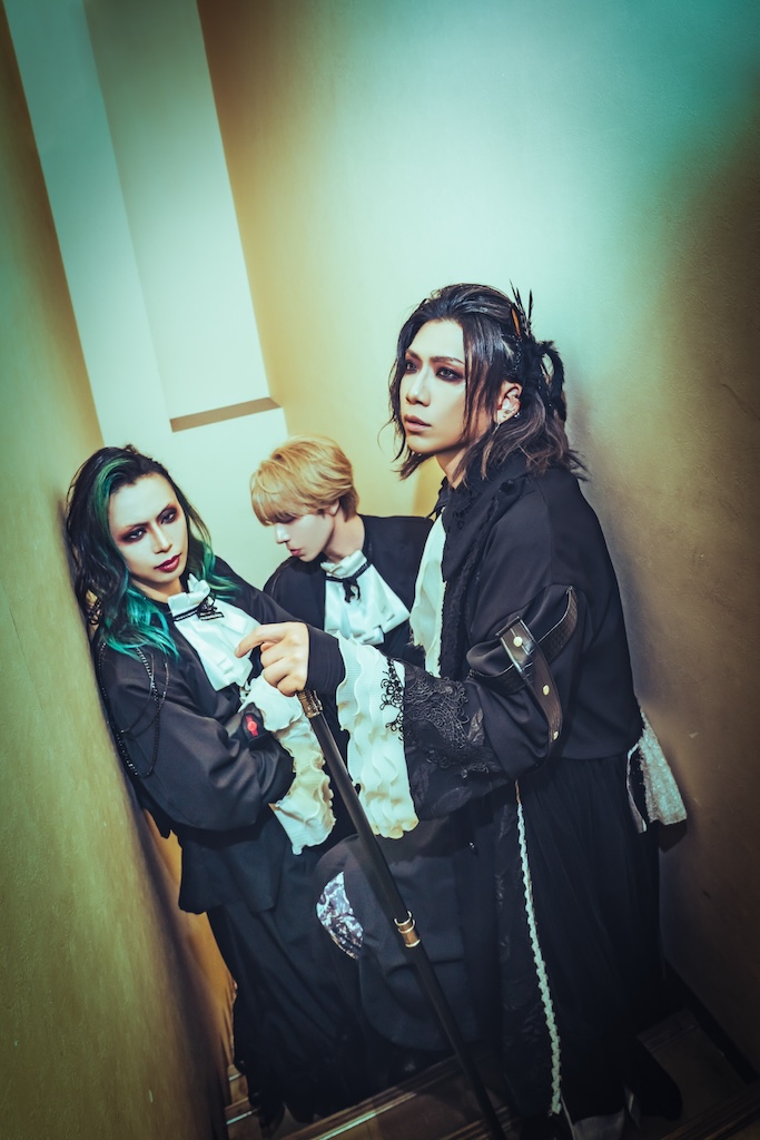 SLAPSLY RELAXED　限定版 CHIYU/SLAPSLY on X