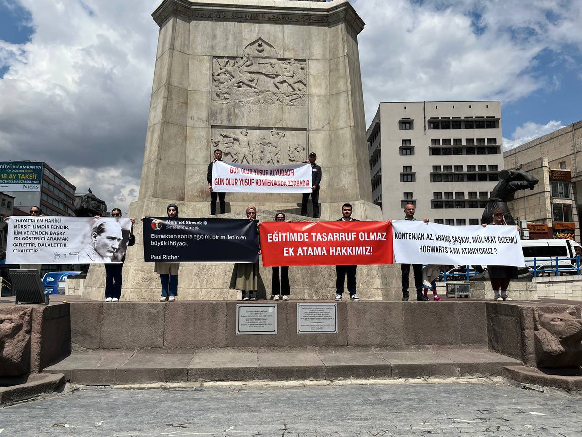 Allahım biz emeğimizi kimseye değil sadece sana emanet ettik sen hakkımızı almamızı nasip et  #ÖğretmenUlustaEkAtamaNerede