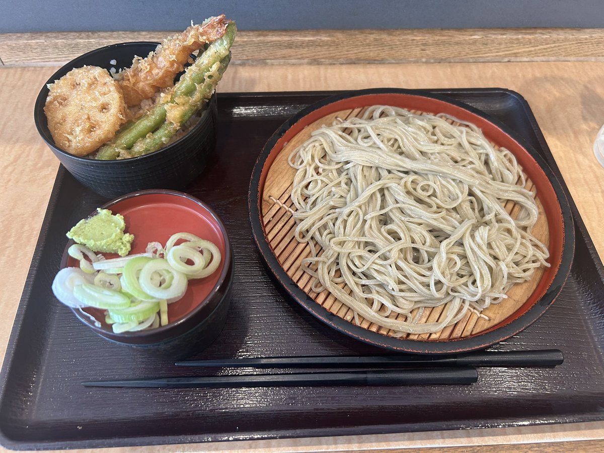 お昼ごはん