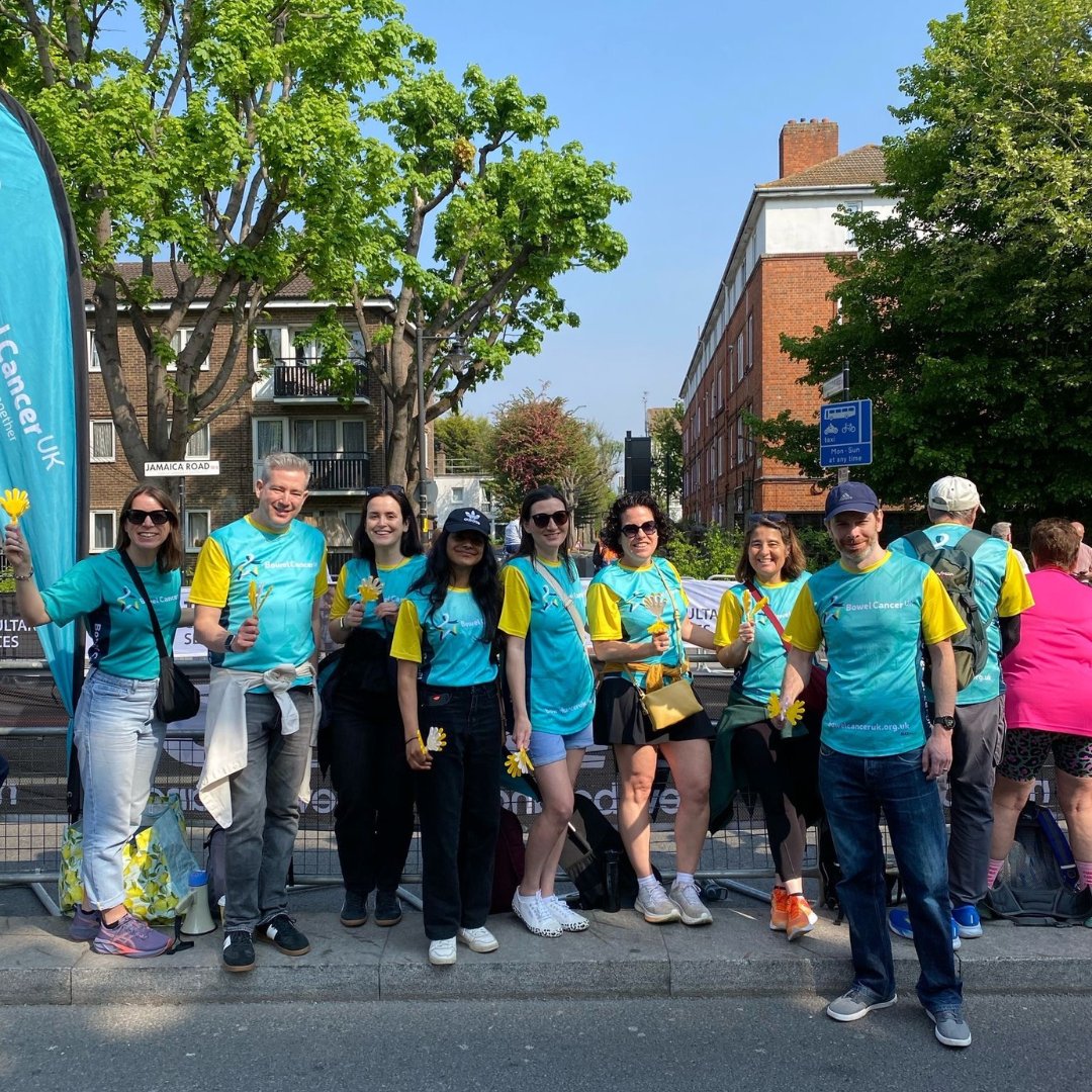It's #LondonMarathon day! We're so excited to cheer on #TeamBowelCancerUK🎉

If you're running for us today, keep an eye out for our cheer points between miles 11-12 and mile 25. You can also join us after finishing at The Clermont Hotel, Charing Cross, with your loves ones to