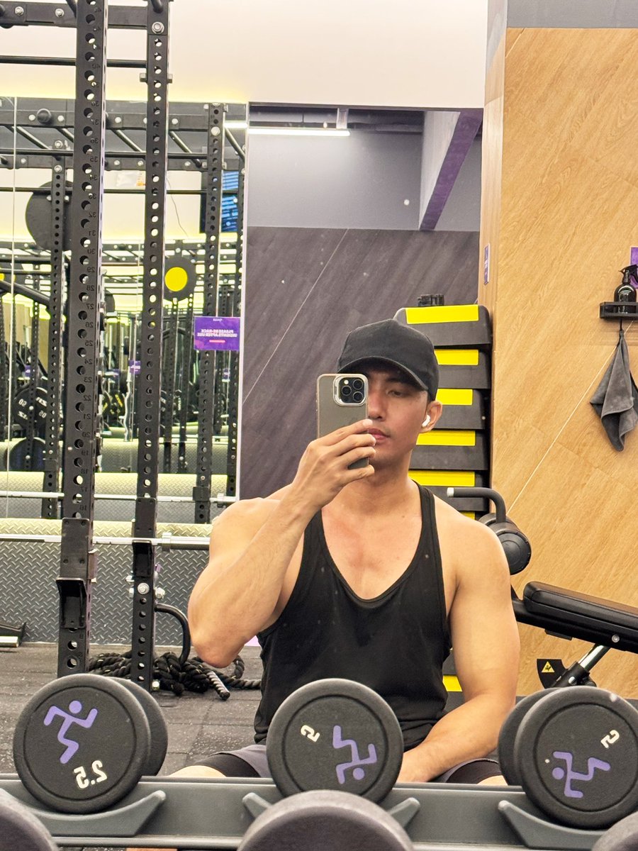 Who's up for a pamper night? See you at the <a href="/TheCaveSpa/">The Cave Spa Mnl</a>