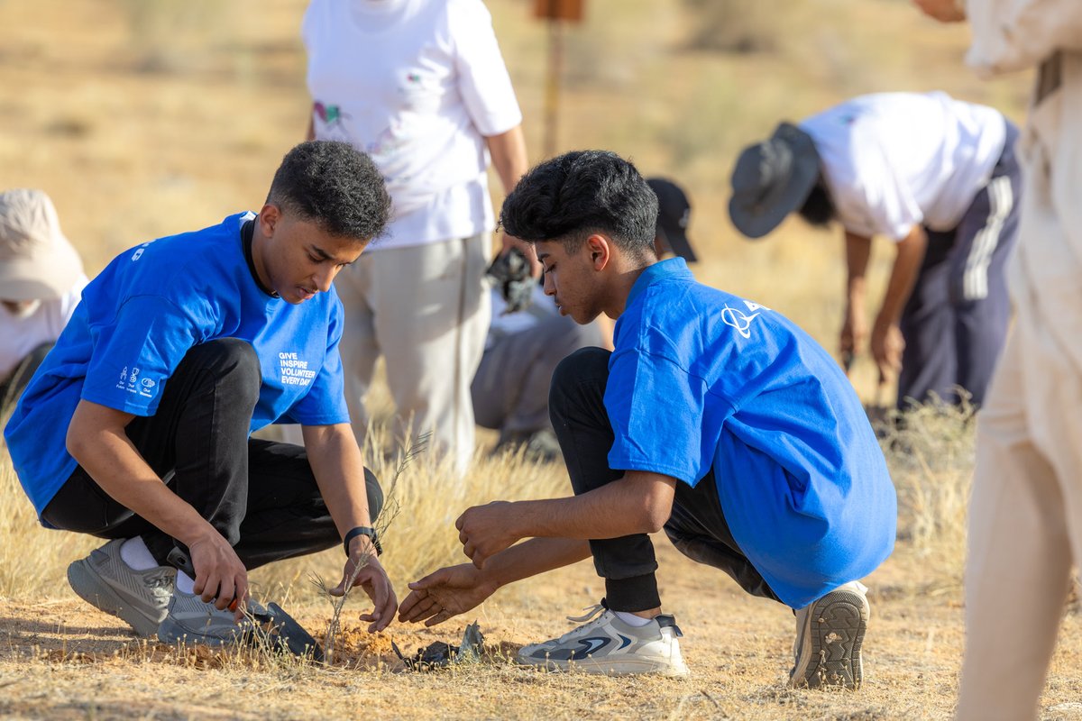 🌿 | نشكر المعهد الصناعي الثانوي بمحافظة عنيزة <a href="/tvtc_m_onaizah/">المعهد الصناعي الثانوي بعنيزة</a> بمشاركتهم في مبادرة التشجير المقامة في حديقة الغضا ضمن فعاليات أسبوع البيئة 2025، تحت شعار:
 "بيئتنا كنز.. بصفائها ونقائها"
نسعد بخطوات تخدم الأرض، وتزرع أثرًا أخضر 🌱