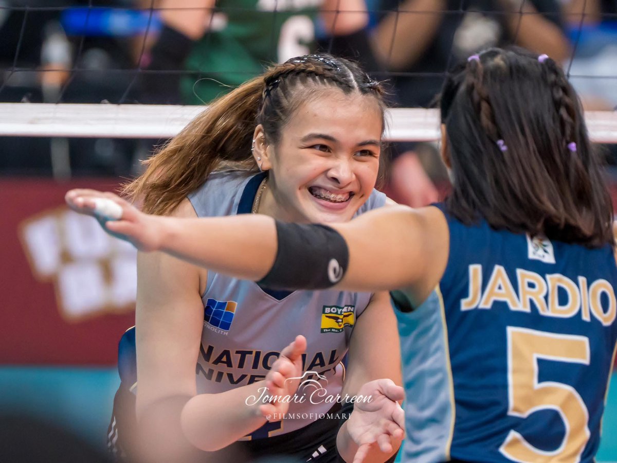 Bella Belen stats in Season 87

246 points
199 attack points (37.76%)
17 kill blocks
30 service aces
148 excellent digs
147 excellent receptions

📸 <a href="/filmsofjomari/">Jomari Carreon</a>