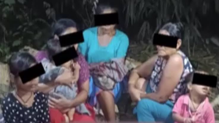 koubru_lakpa's tweet photo. 𝐌𝐎𝐒𝐓 𝐅𝐎𝐔𝐋 𝐌𝐔𝐑𝐃𝐄𝐑?

Does it even compare to Kuki terrorists carefully planning and travelling more than 100kms to abduct women, children and infants from a RELIEF CAMP, and brutally r@ping and murdering them?

And here's the shocker:
Kuki terrorist sympathiser and MLA @paolienlal actually justified the brutal murders.

Rest of the communities in India have to step up way more to dethrone Kuki narco terrorists as the most inhuman, cruel and sadistic killers.

#KukiEngineeredManipurViolence
#KukiAgression
#Manipur