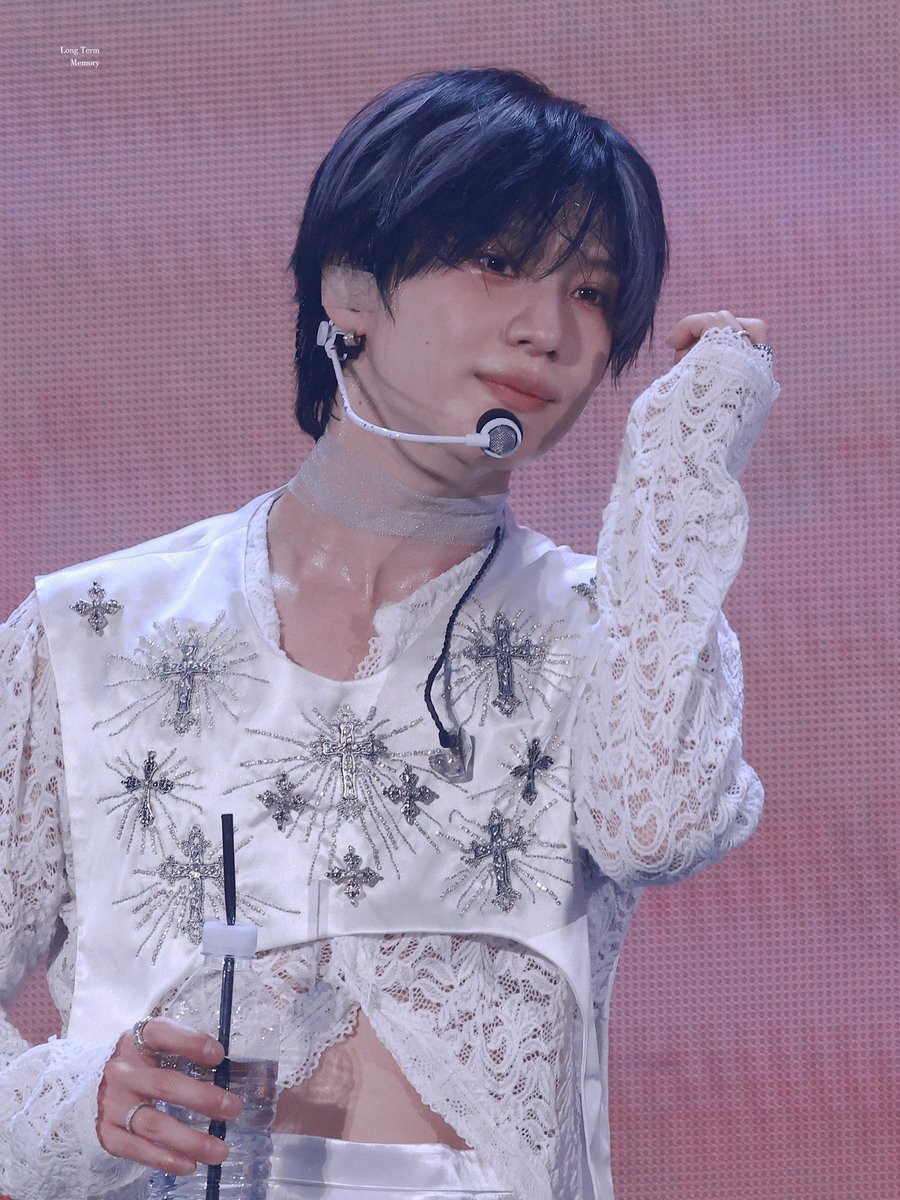 최악이 tweet media