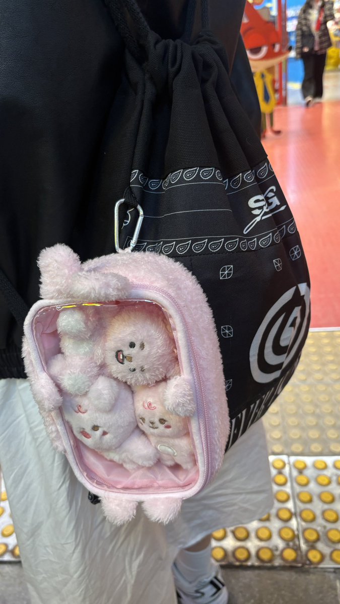 버터샵에 필끼 그자체인 가방 있서여