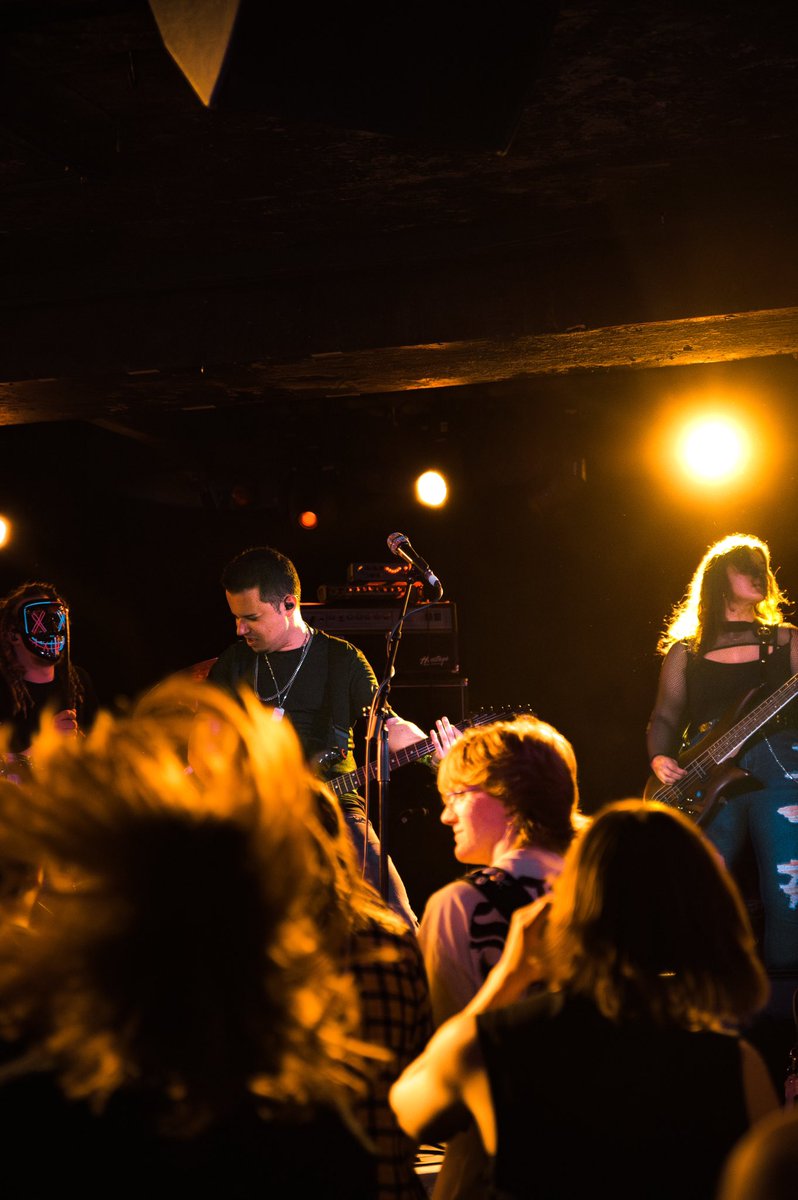electron_band_'s tweet photo. ๐๐ก๐ข๐ฌ ๐ข๐ฌ ๐ฐ๐ก๐๐ซ๐ ๐ฐ๐ ๐๐๐ฅ๐จ๐ง๐ .
@TheUnderworld - ๐ญ๐ก๐๐ง๐ค ๐ฒ๐จ๐ฎ for another incredible night.
See you soon. ๐คโก
๐ธ: @_aspired_
#ElectronBand #ModernMetal #MetalShows #Metalcore #LondonBands #TheUnderworld #LiveMusic https://t.co/0EcKxTJZRg
