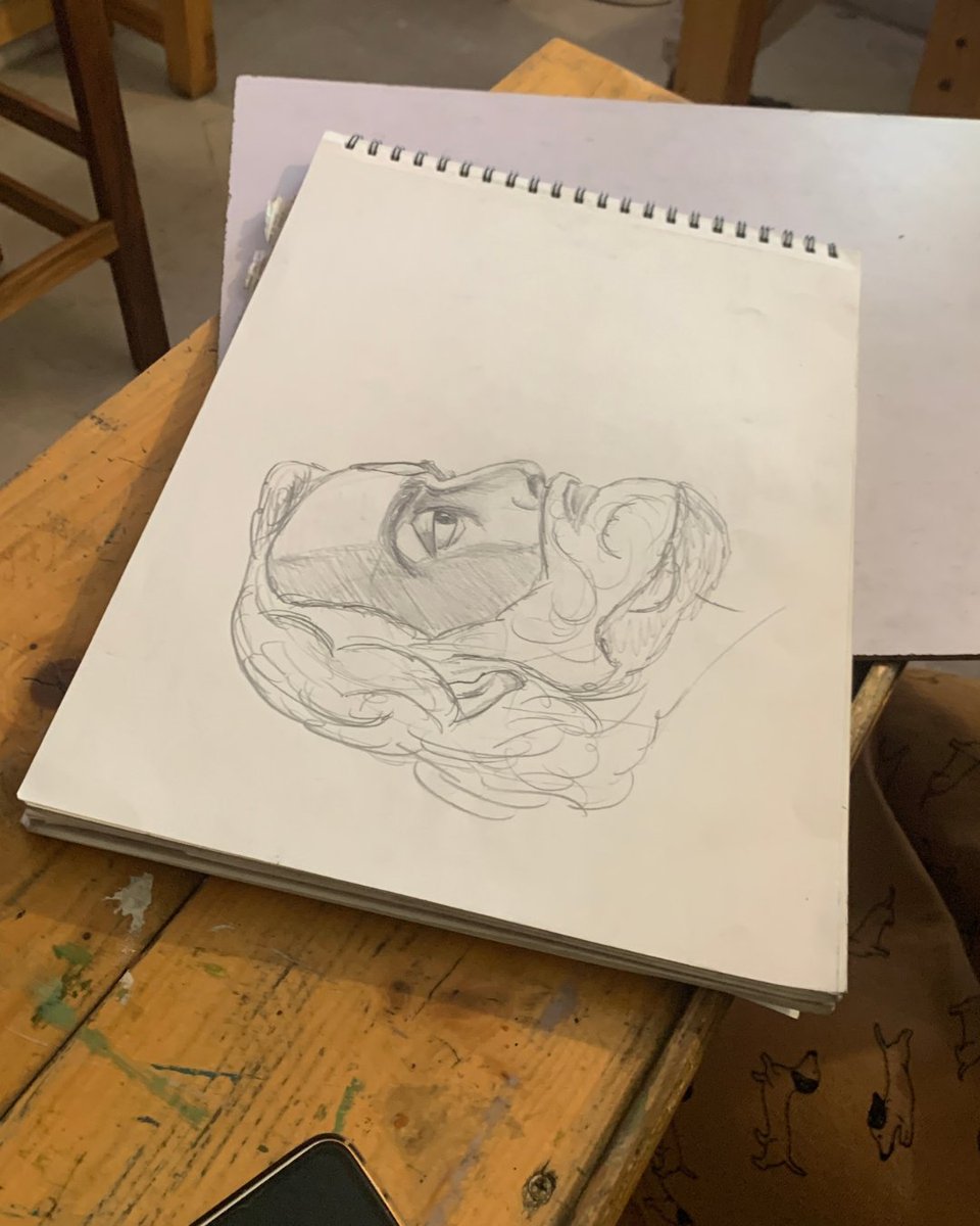 sampratishta's tweet photo. In today’s DFA Module 2 class, students are working on understanding and building facial features.
Step by step, they're learning to see beyond outlines and capture real structure and form.
#ArtStudents #FineArtsDiploma #FacialFeatures #DrawingPractice https://t.co/u20IHKAfAB