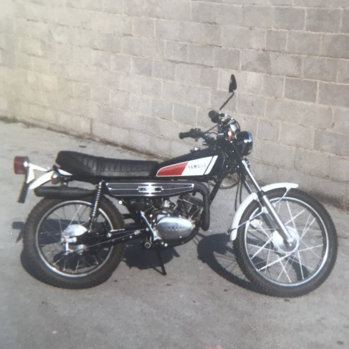 simonsansand's tweet photo. @YMUKofficial DT125e https://t.co/X2p3L9GIpZ