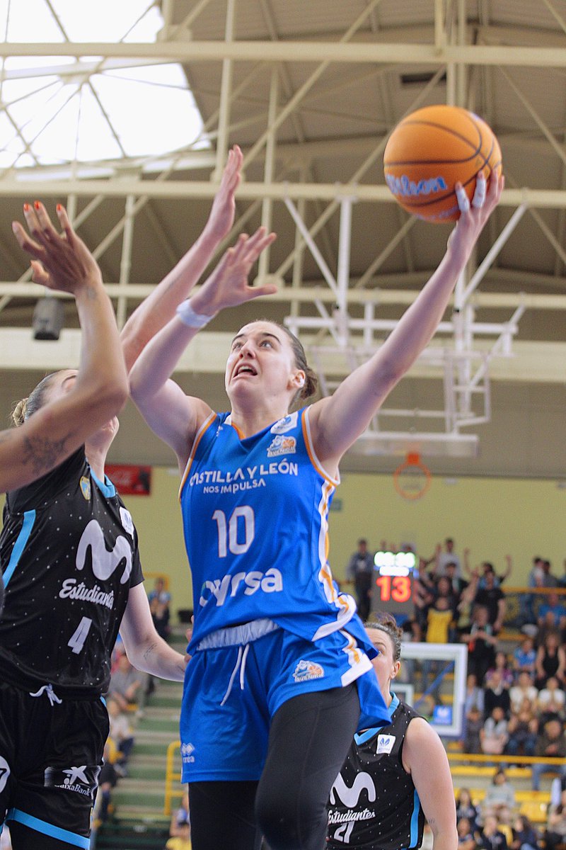 Perfumerías Avenida (@cbavenida) on Twitter photo Triiiiple IYANA🙌🏻🙌🏻🙌🏻
TM Estu
<a href="/CBAvenida/">Perfumerías Avenida</a> 55🆚<a href="/MovistarEstu/">Movistar Estudiantes</a> 46
⏰4Q 4:18
📍Würzburg
📺 youtube.com/watch?v=w1rifg…
📸 <a href="/VirPintado/">Vir Pintado</a> Triiiiple IYANA🙌🏻🙌🏻🙌🏻
TM Estu
<a href="/CBAvenida/">Perfumerías Avenida</a> 55🆚<a href="/MovistarEstu/">Movistar Estudiantes</a> 46
⏰4Q 4:18
📍Würzburg
📺 youtube.com/watch?v=w1rifg…
📸 <a href="/VirPintado/">Vir Pintado</a>