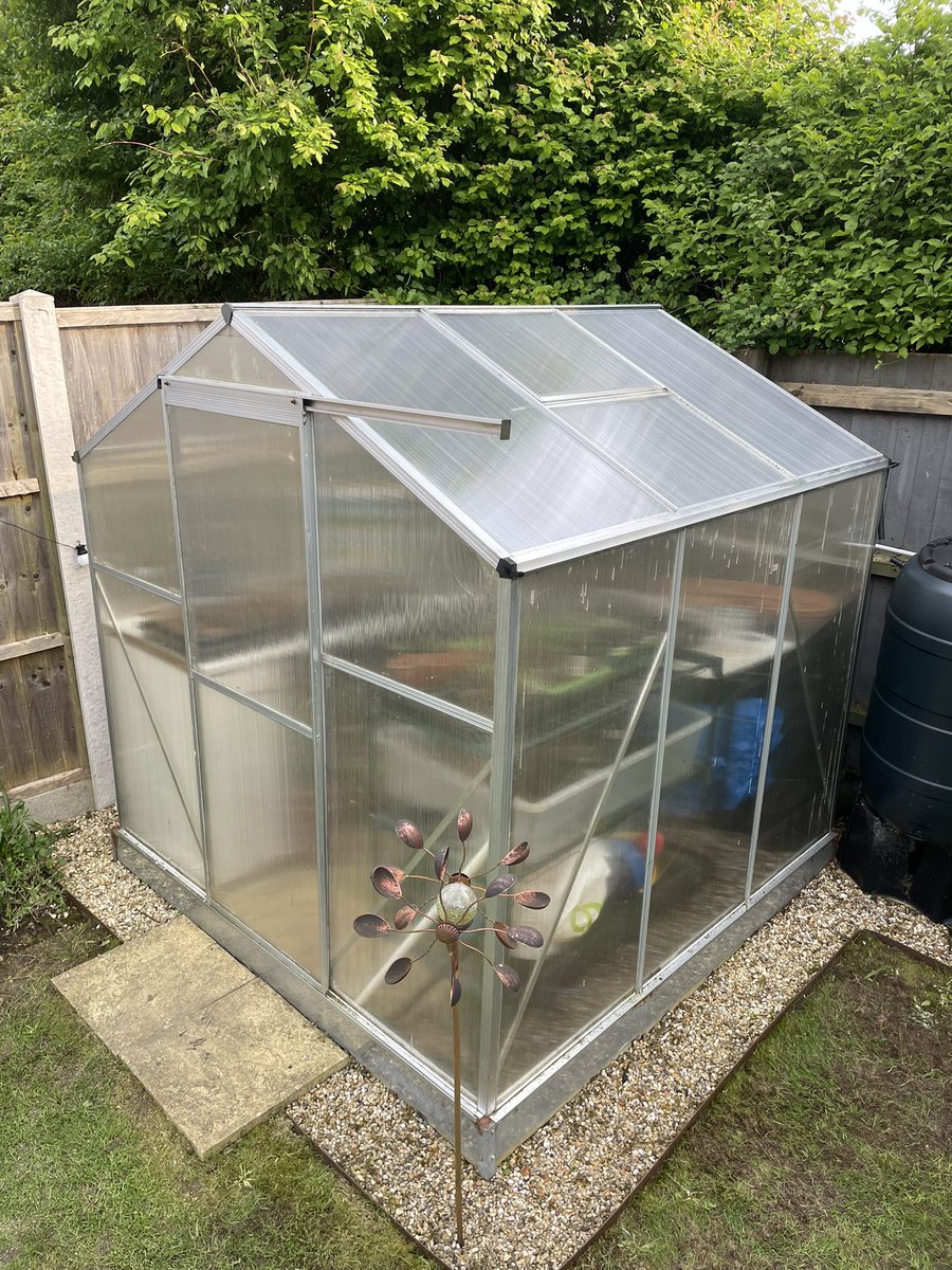 Dull update! I’ve replaced the greenhouse roof 😁